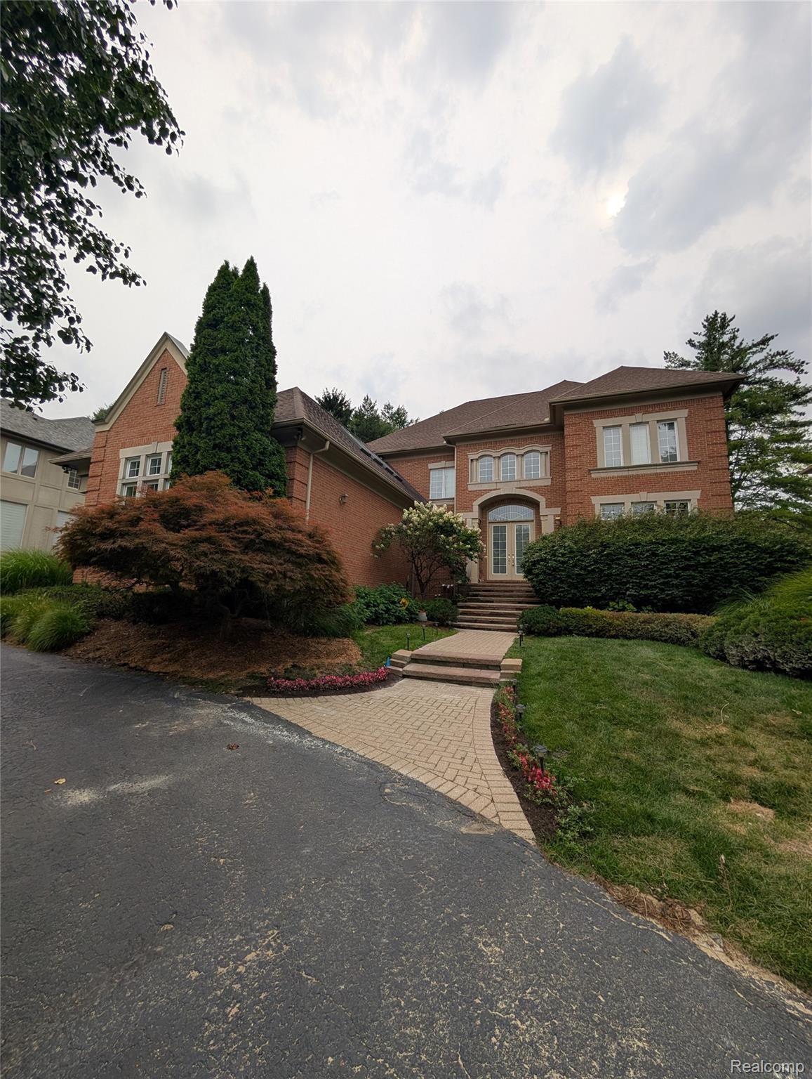 6620 Minnow Pond Drive