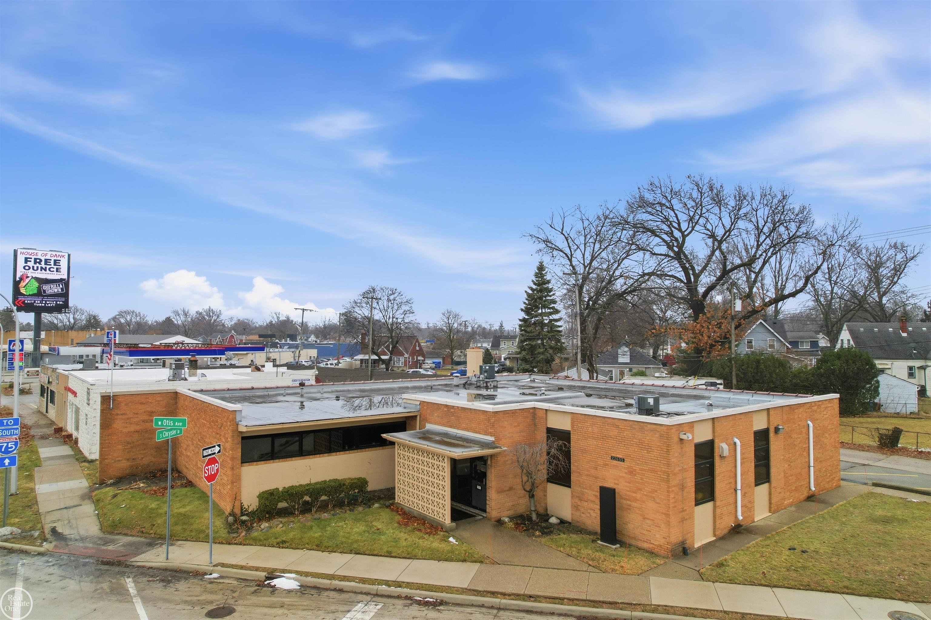 22655 S Chrysler Drive