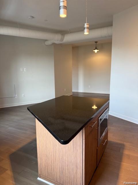 Rochester City, Michigan 48307, United States, 1 Bedroom Bedrooms, ,1 BathroomBathrooms,Residential,Active,142827