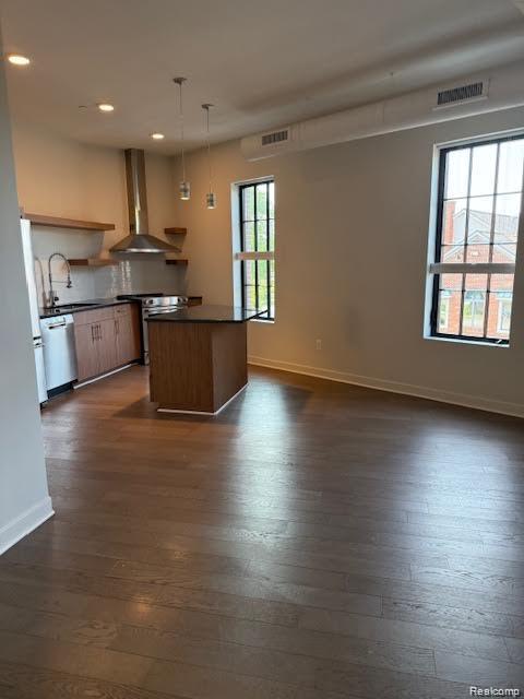 Rochester City, Michigan 48307, United States, 1 Bedroom Bedrooms, ,1 BathroomBathrooms,Residential,Active,142827