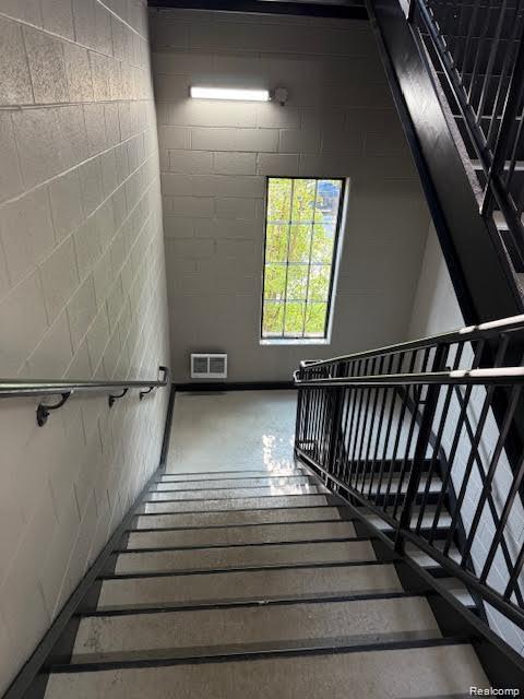 Rochester City, Michigan 48307, United States, 1 Bedroom Bedrooms, ,1 BathroomBathrooms,Residential,Active,142827