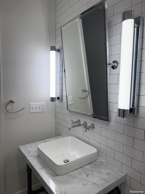 Rochester City, Michigan 48307, United States, 1 Bedroom Bedrooms, ,1 BathroomBathrooms,Residential,Active,142827