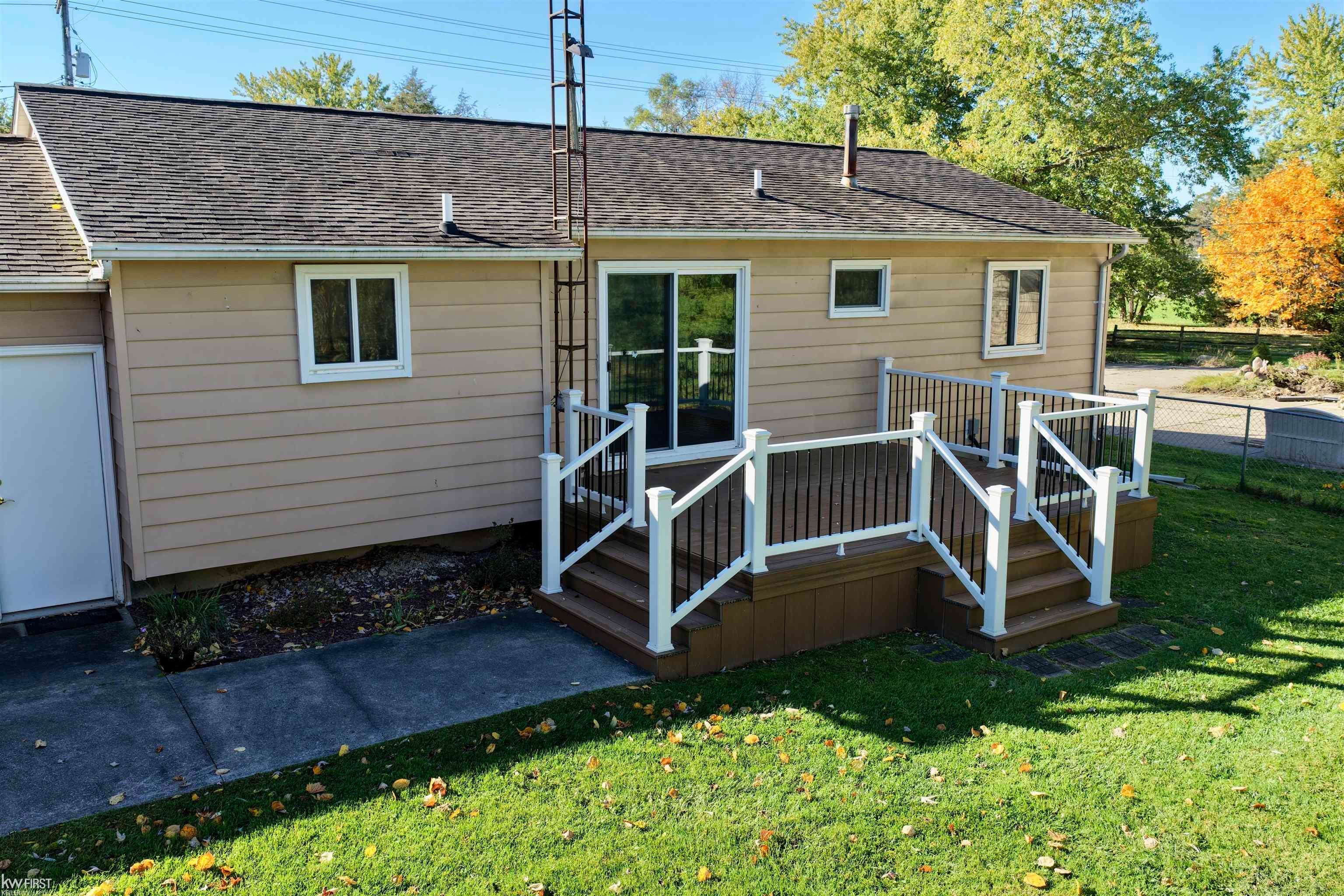 1246 W Grand Blanc Road