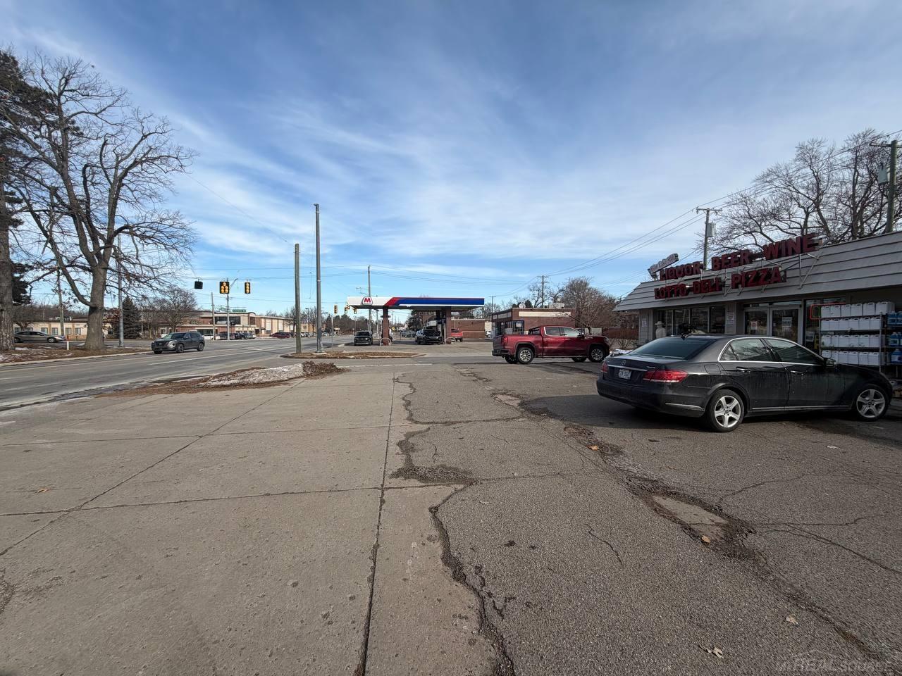 3391 orchard lake Road