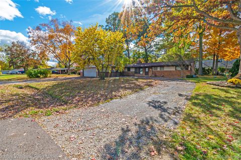 29621 Gilchrest Street Farmington City MI 48334