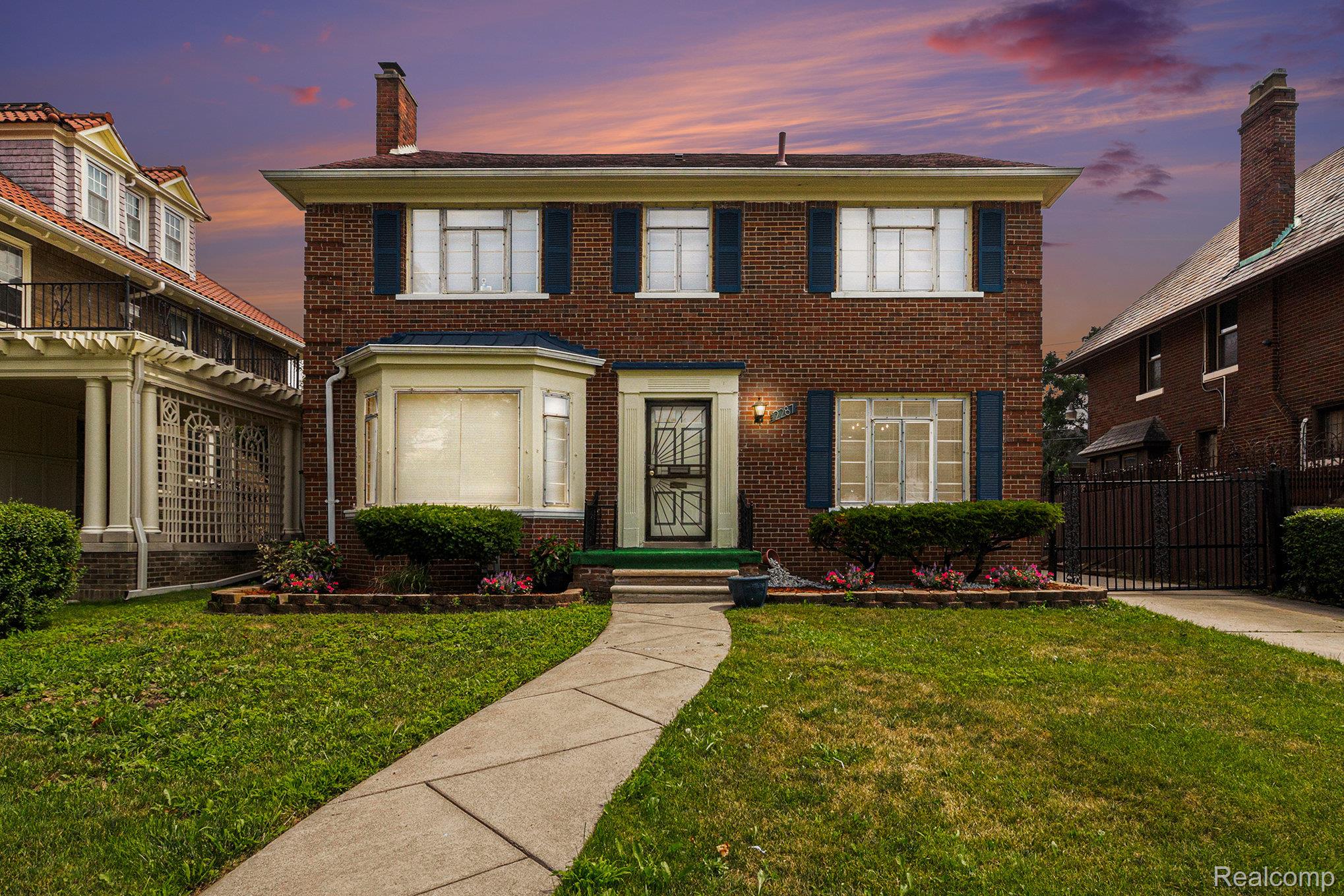 2287 OAKMAN Boulevard