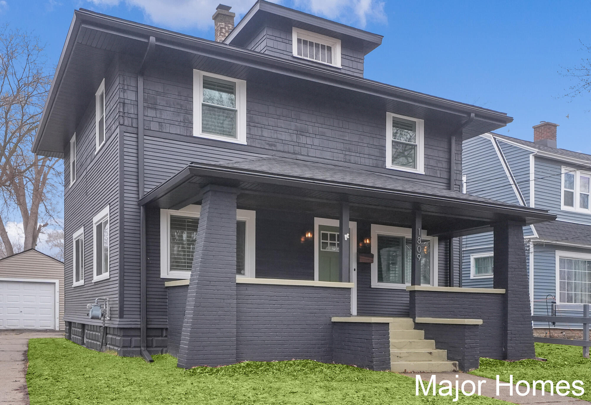 1809 College Avenue SE