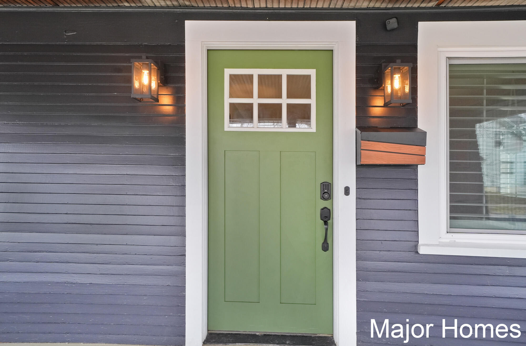 1809 College Avenue SE