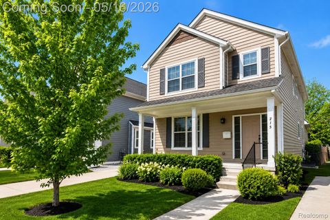 Photo of 215 La Plaza Court, Royal Oak City, MI 48073 (MLS # 20261035099)