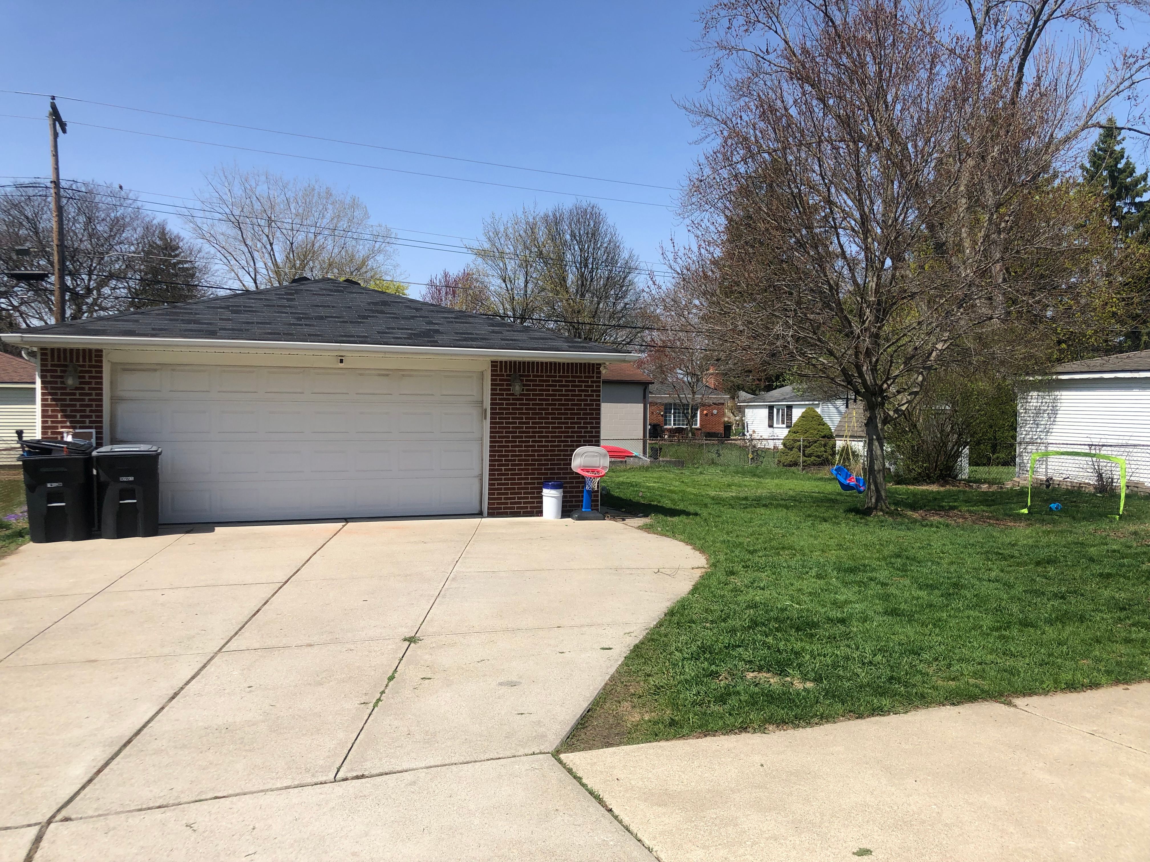 14737 COUNTRY CLUB Drive
