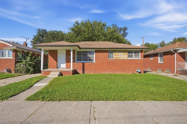 17831 HOOVER ST, DETROIT, MI 48205 - Image 83bf64defedfd47f9f95ff8ea4daf98a/2183712549