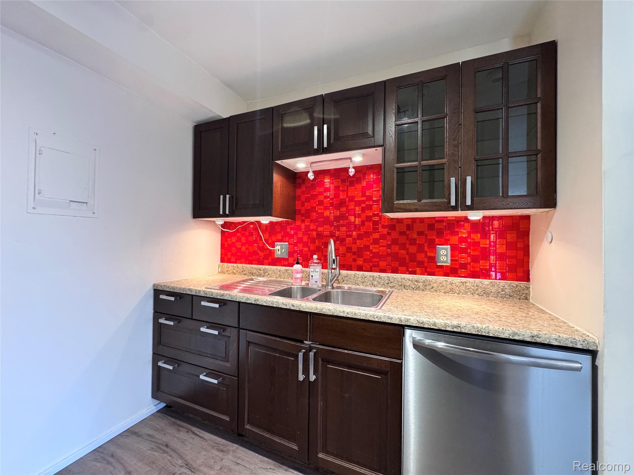 2150 Pauline Boulevard 203