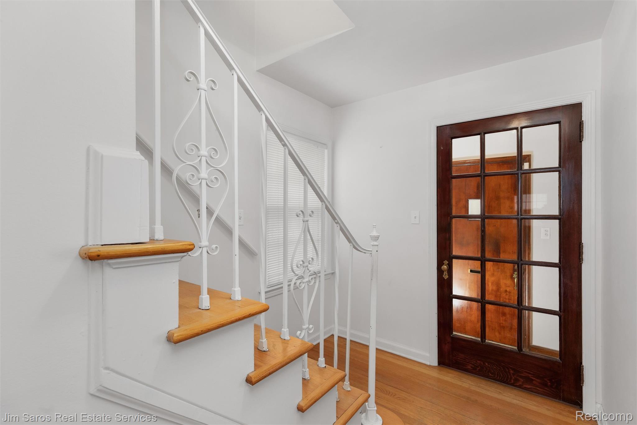 1328 Lakepointe Street