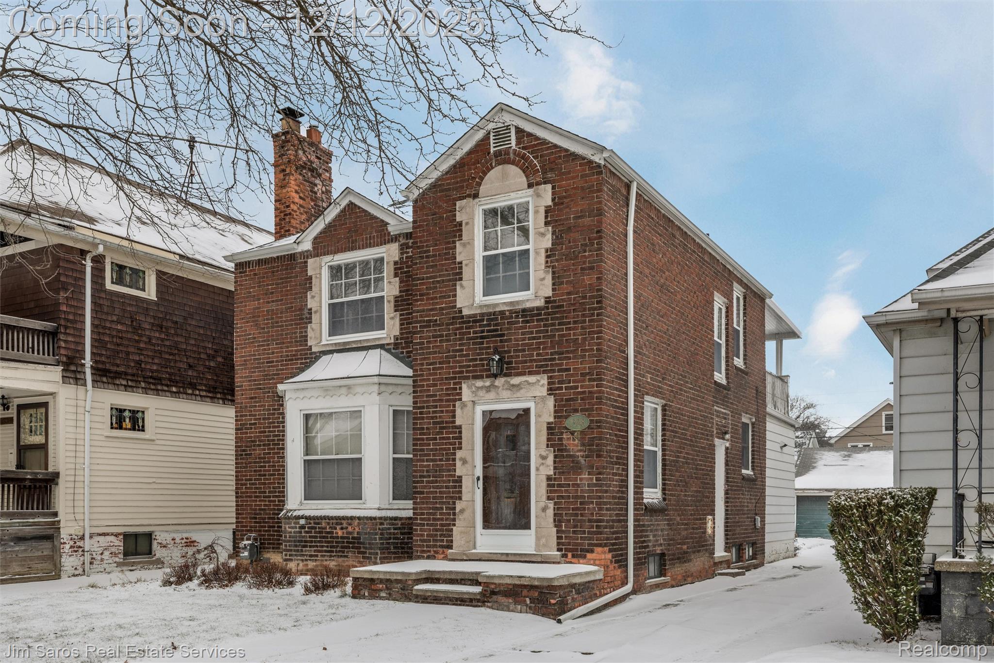 1328 Lakepointe Street