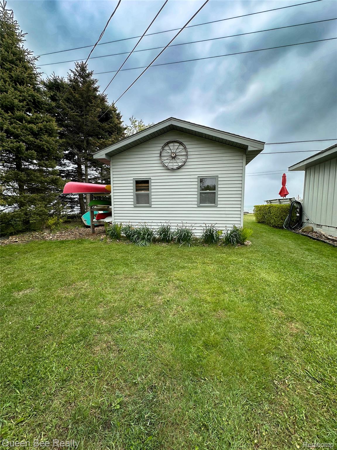 2109 S Lakeshore Road