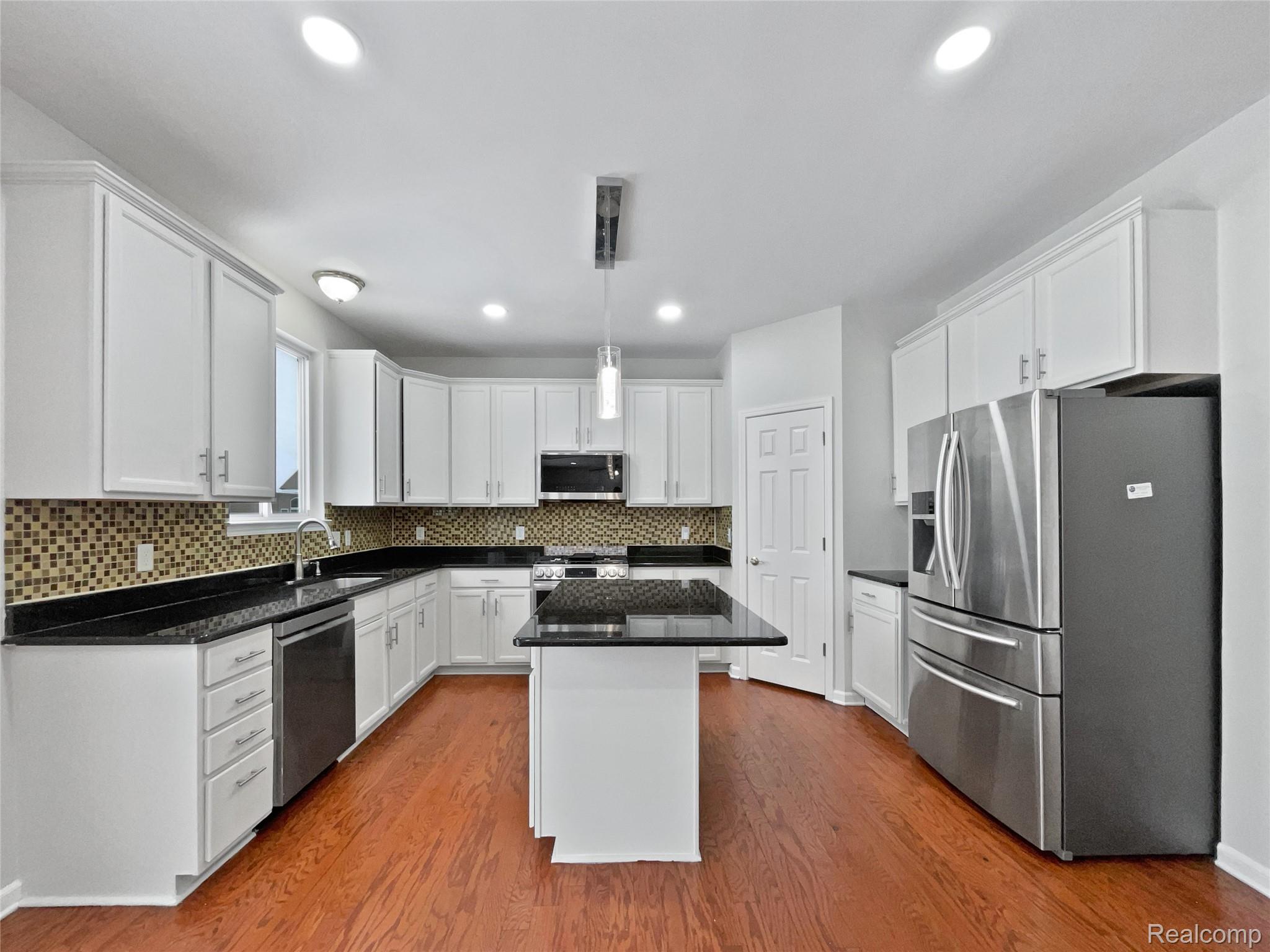 51109 Mayfair Terrace