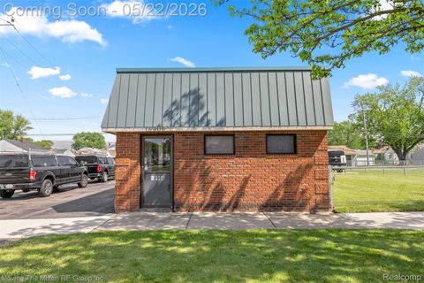 18906 Dix Road Melvindale City MI 48122
