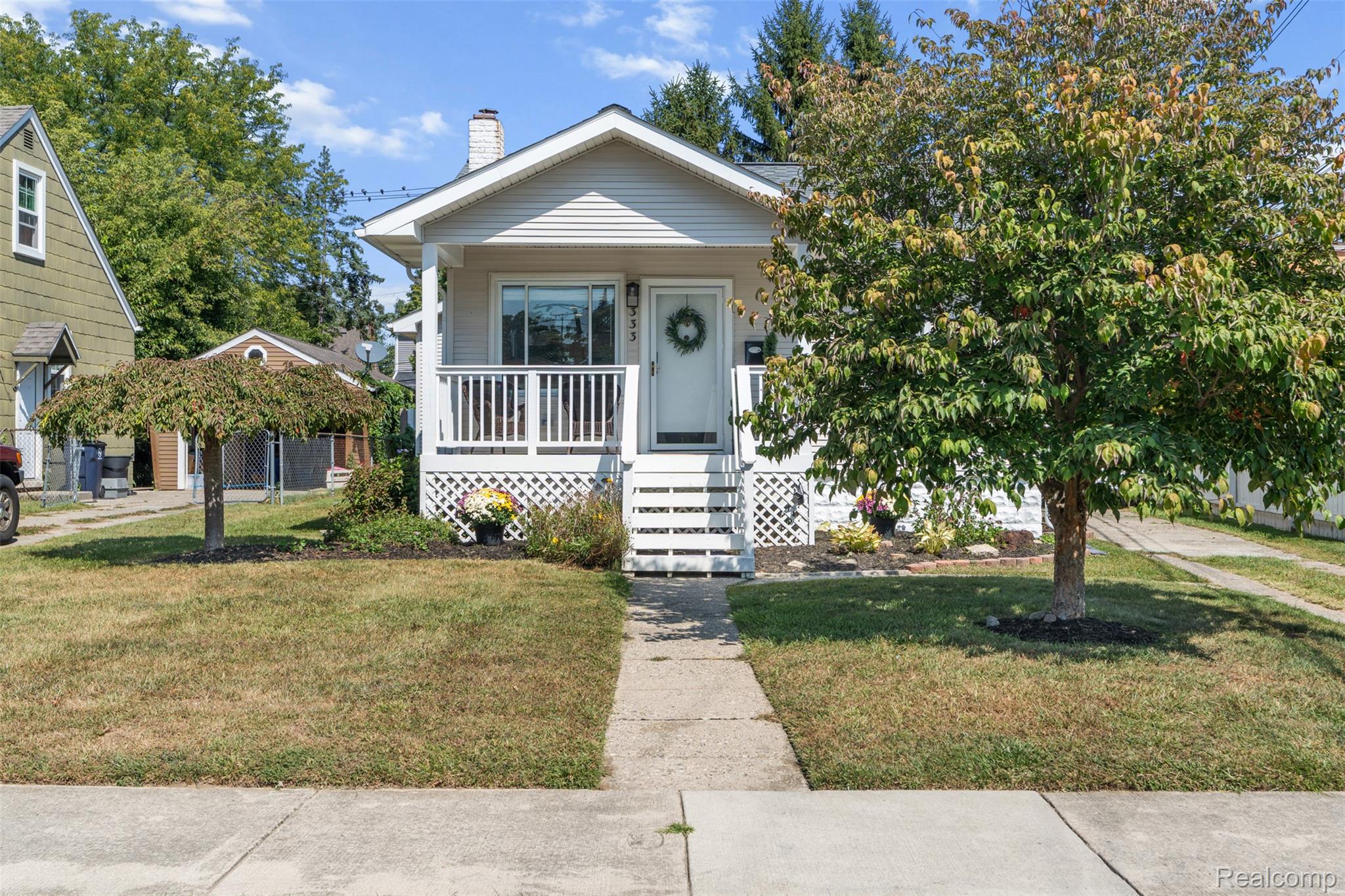 333 E La Salle Avenue