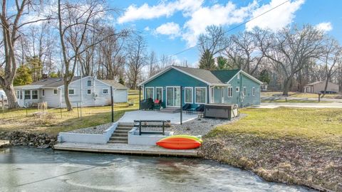 10902 Devils Lake Highway Woodstock Township MI 49220