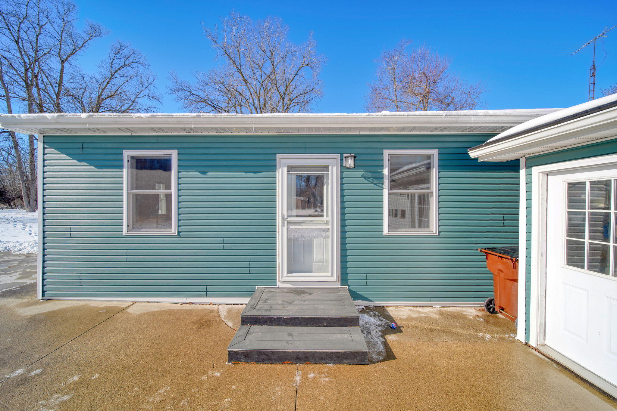 10902 Devils Lake Highway