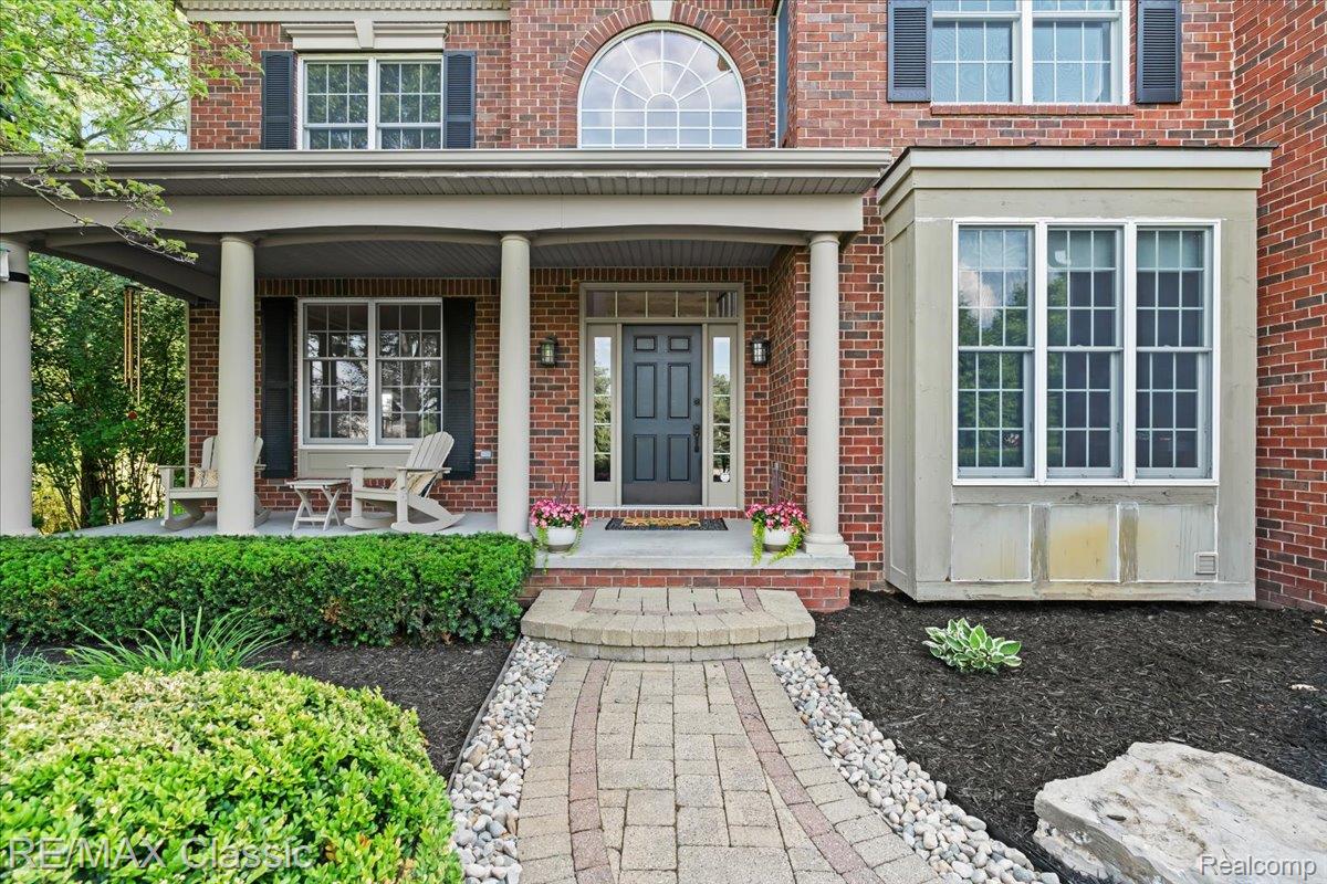 1924 Scenic Drive