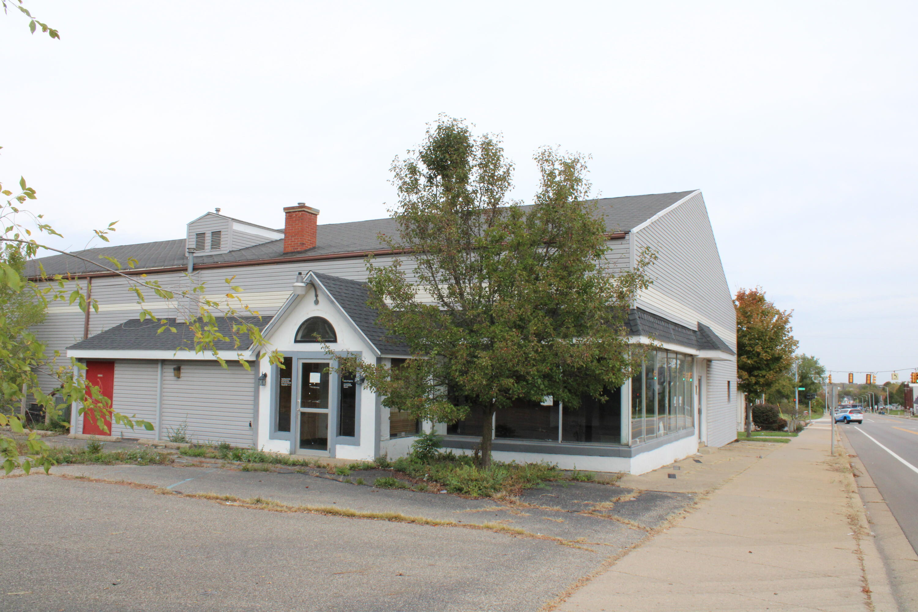 492 Capital Avenue SW