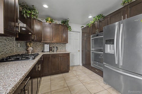 Tiny photo for 27355 Clairview Drive, Dearborn Heights City, MI 48127 (MLS # 20261083440)