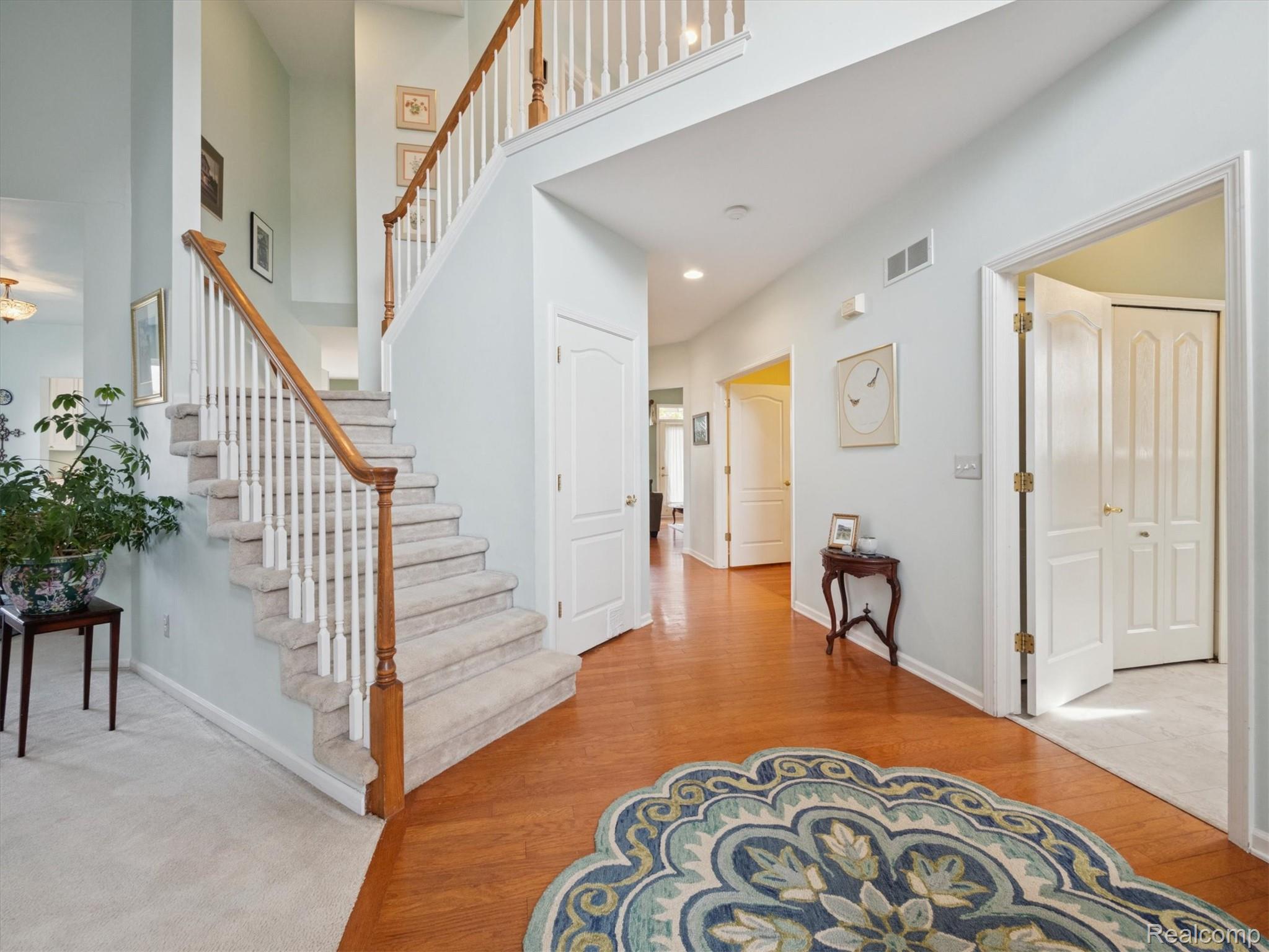 3480 Wooddale Court