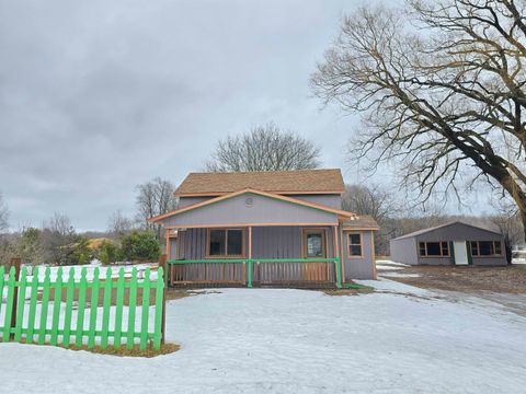 3281 Wallaker Road Joyfield Township MI 49616