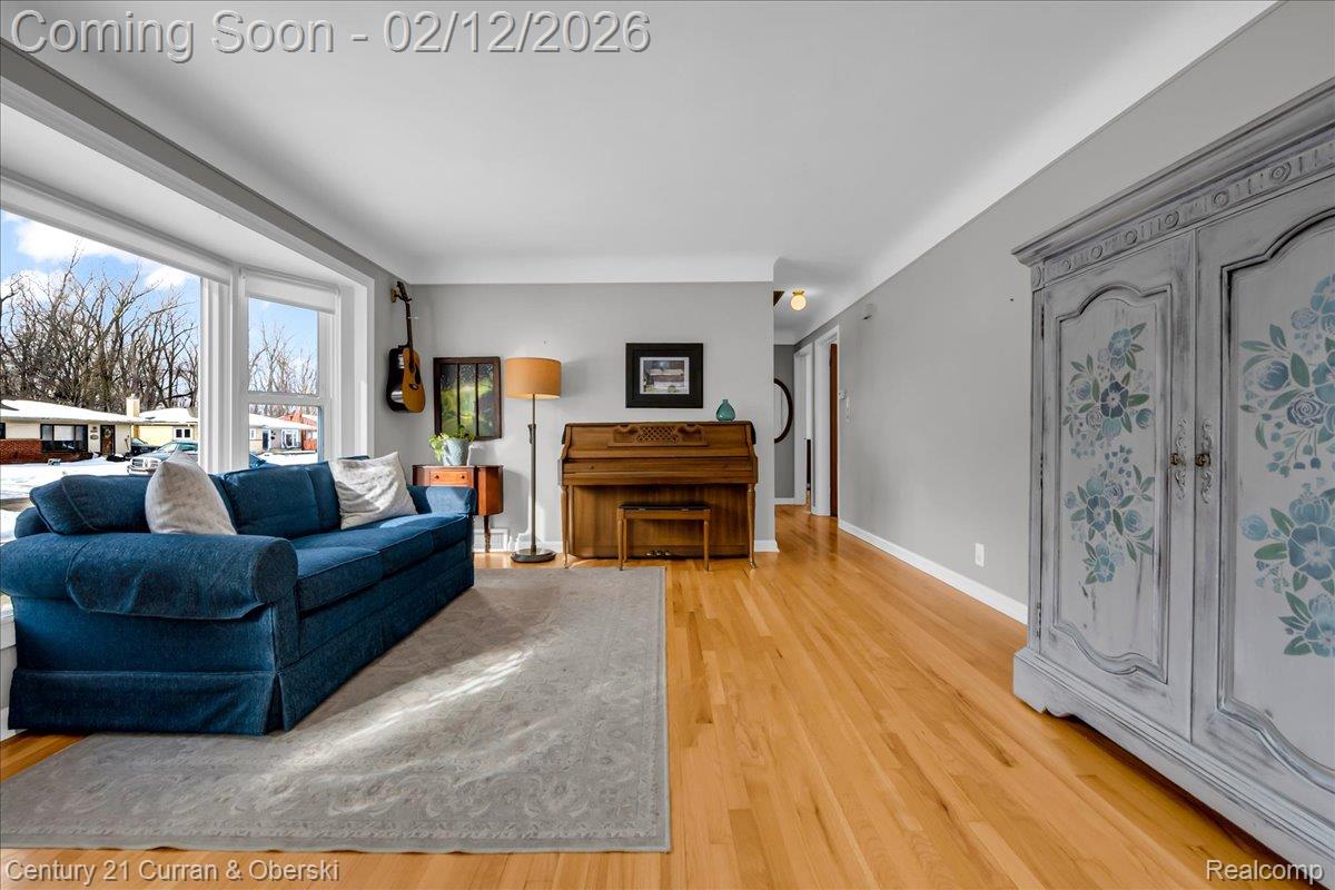 1829 W Longmeadow Road