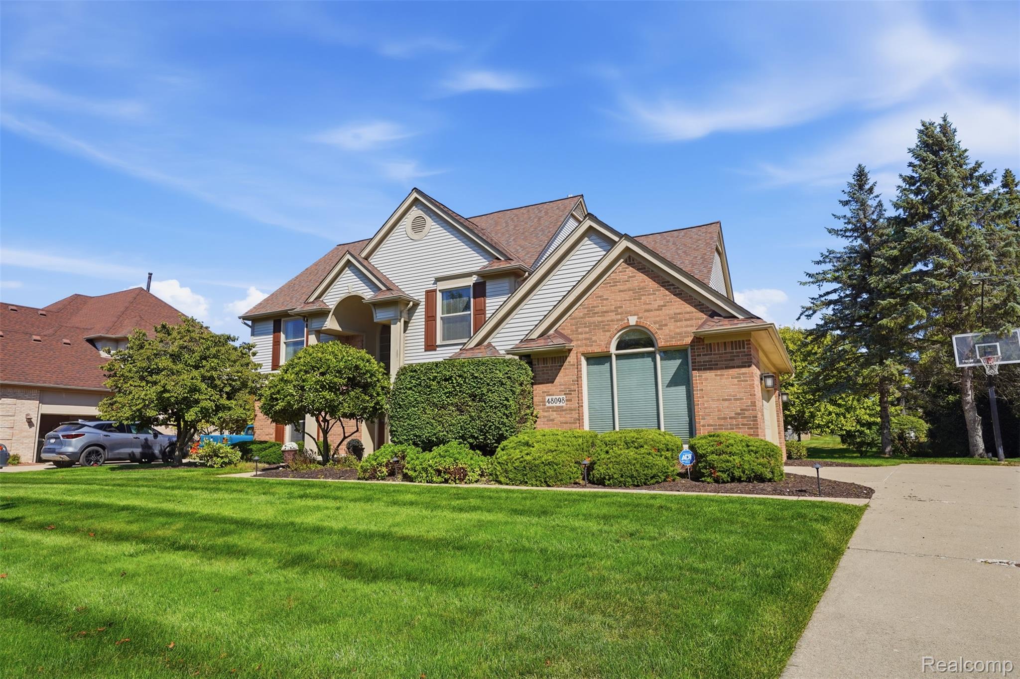 48098 Covington Court