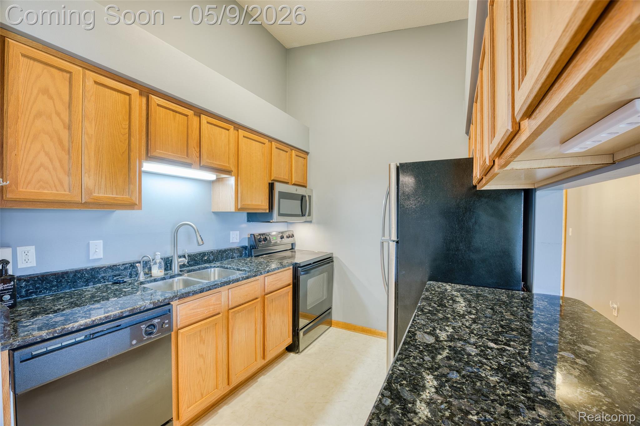 46075 Tallgrass Court