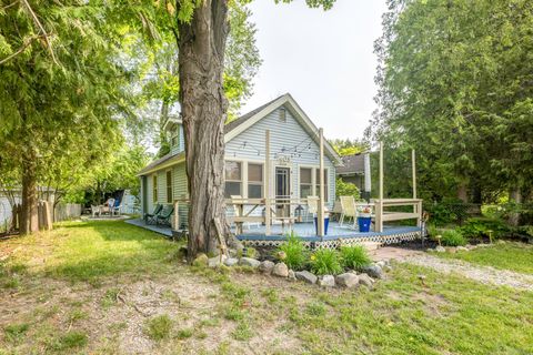 7403 Woodside Road Worth Township MI 48450