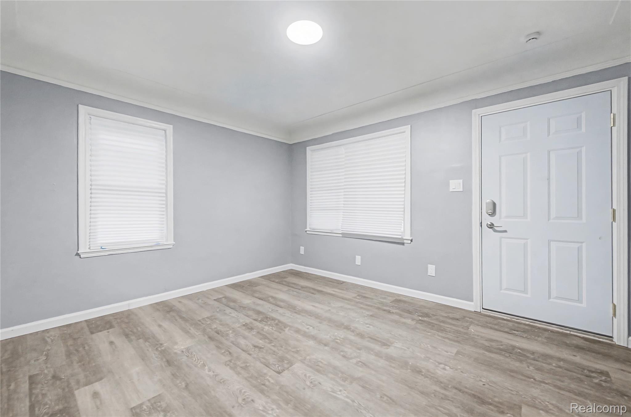 12582 Duchess Street