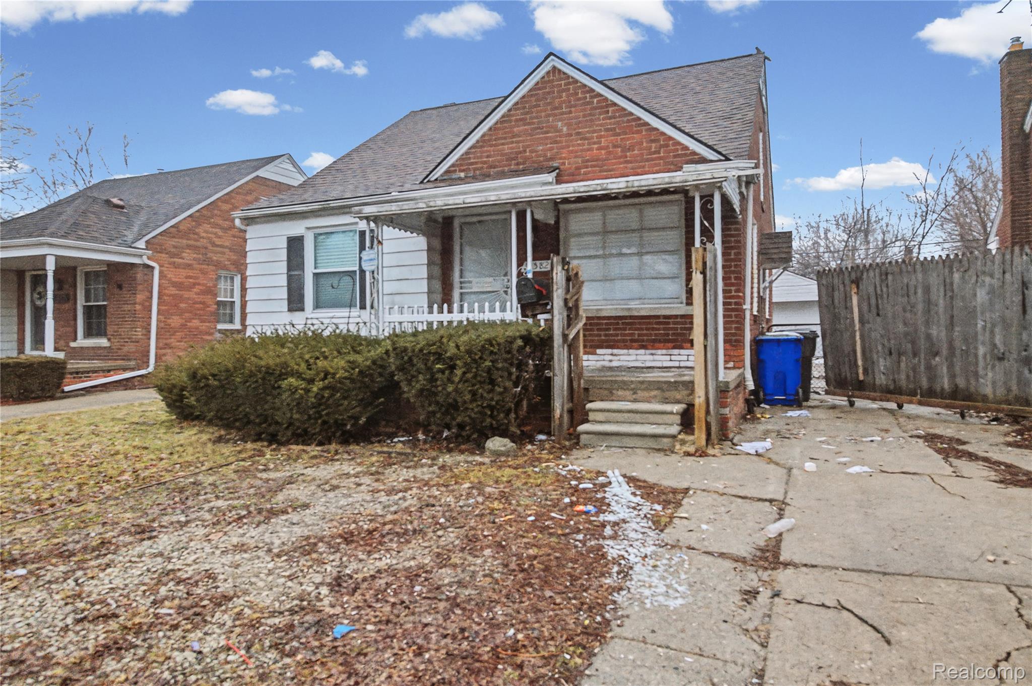 12582 Duchess Street