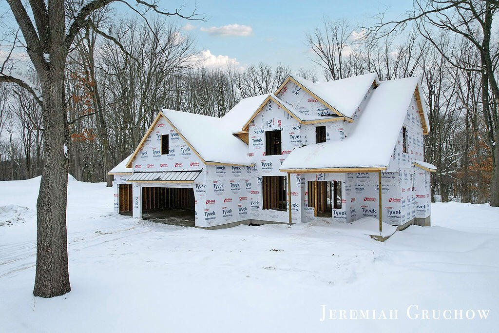 2389 Dunnigan Avenue NE