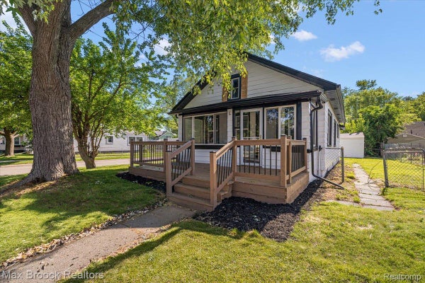 1986 ROMEO ST, FERNDALE, MI 48220 - Image 8404e34bceda8e1c3780adfd974ea75f/4053244527