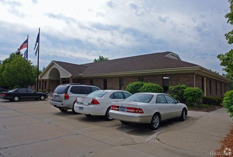 4141 W Walton Boulevard Waterford Charter Township MI 48329