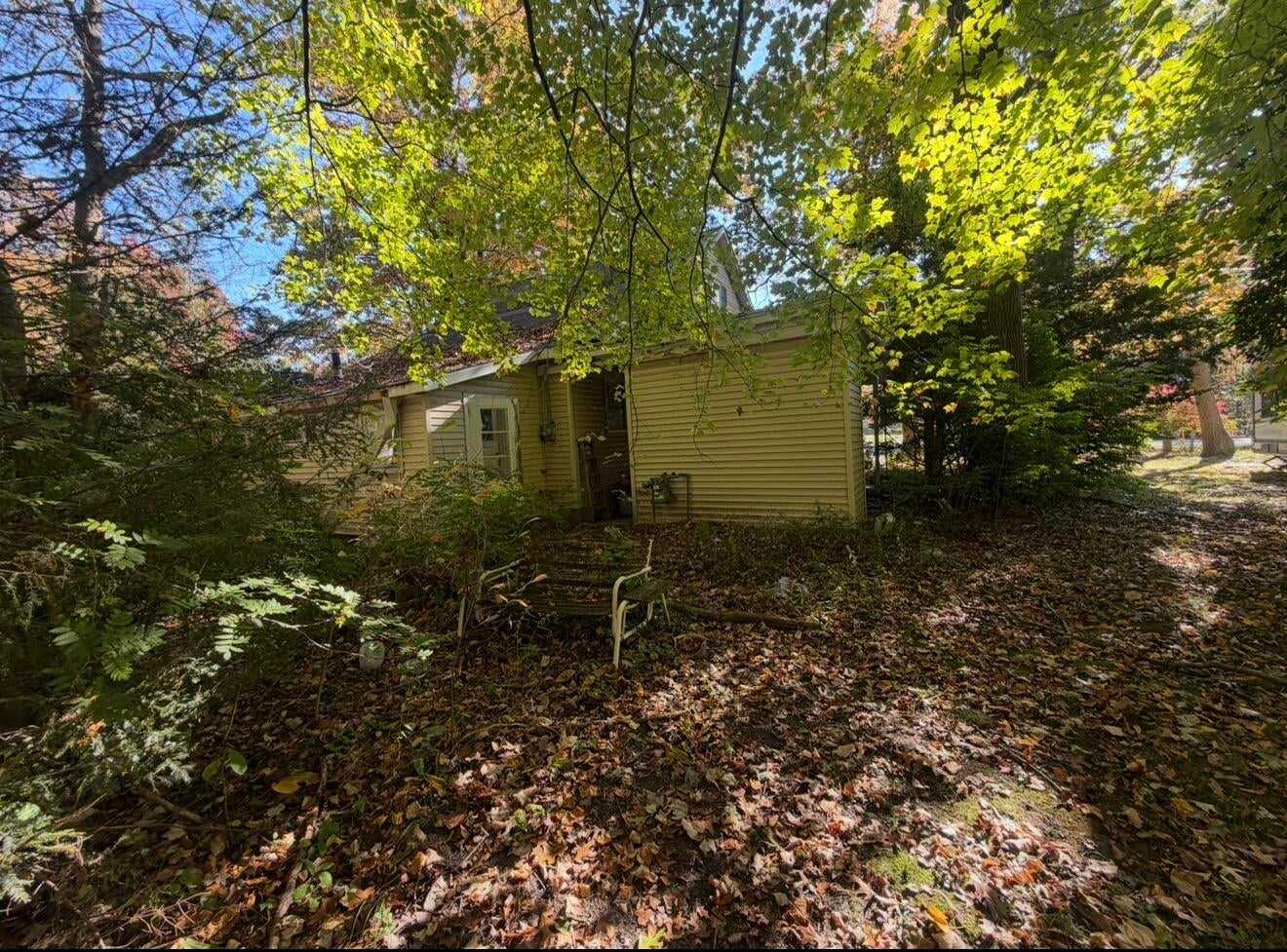 2072 W Giles Road
