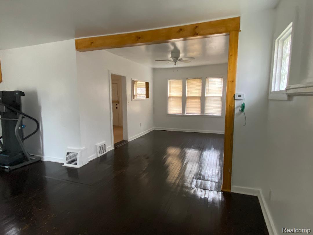 443 Algonquin Street