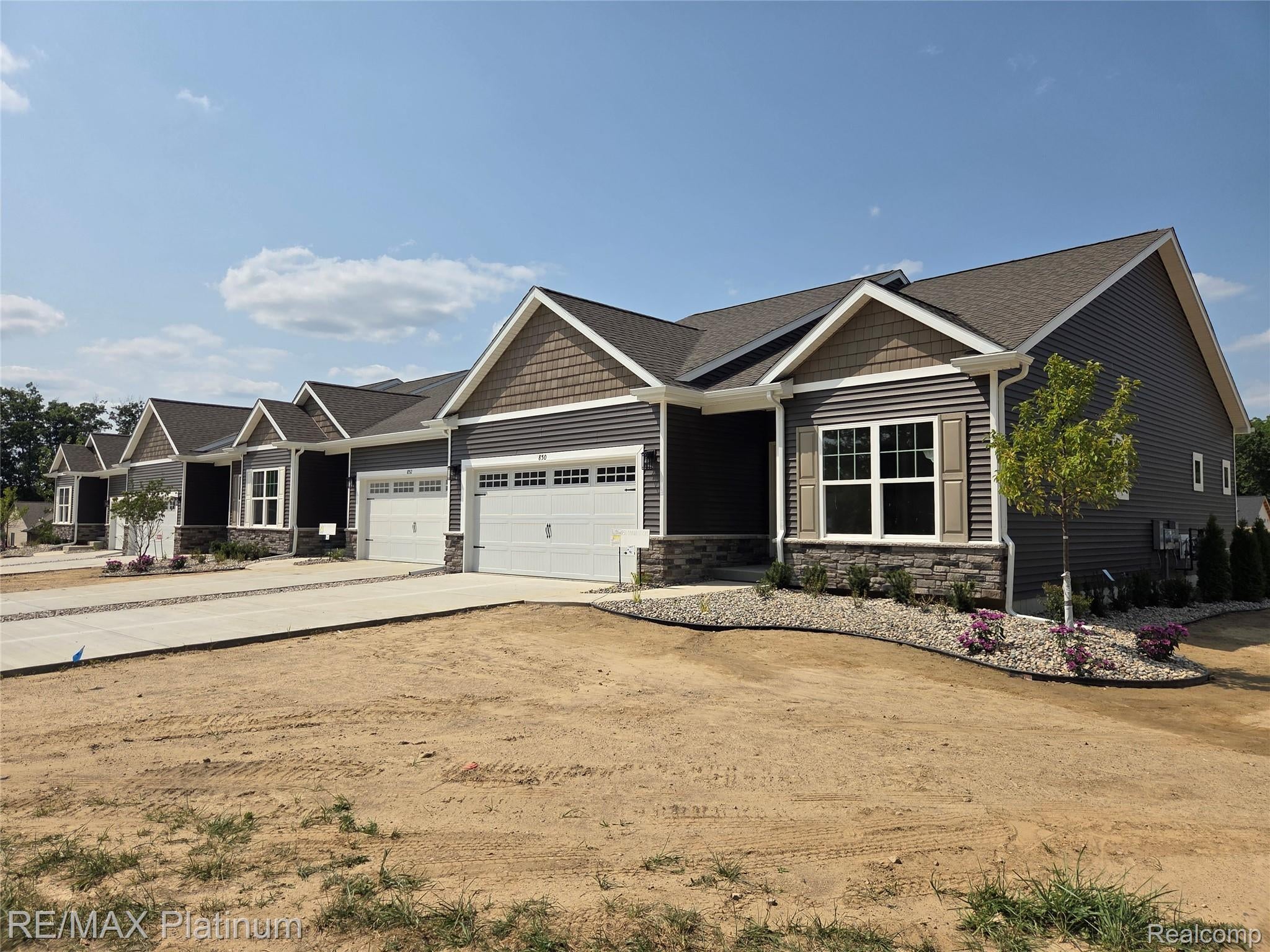 850 Oakwood Circle 41