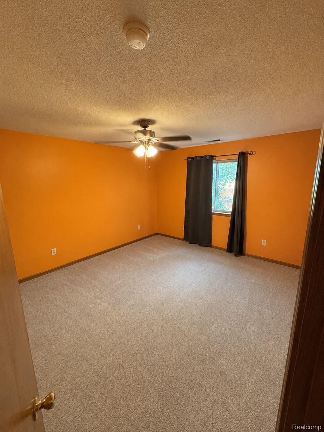 2568 Eagles Circle 2