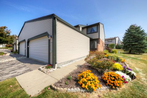 1202 Concord Court 67 Northville City MI 48167