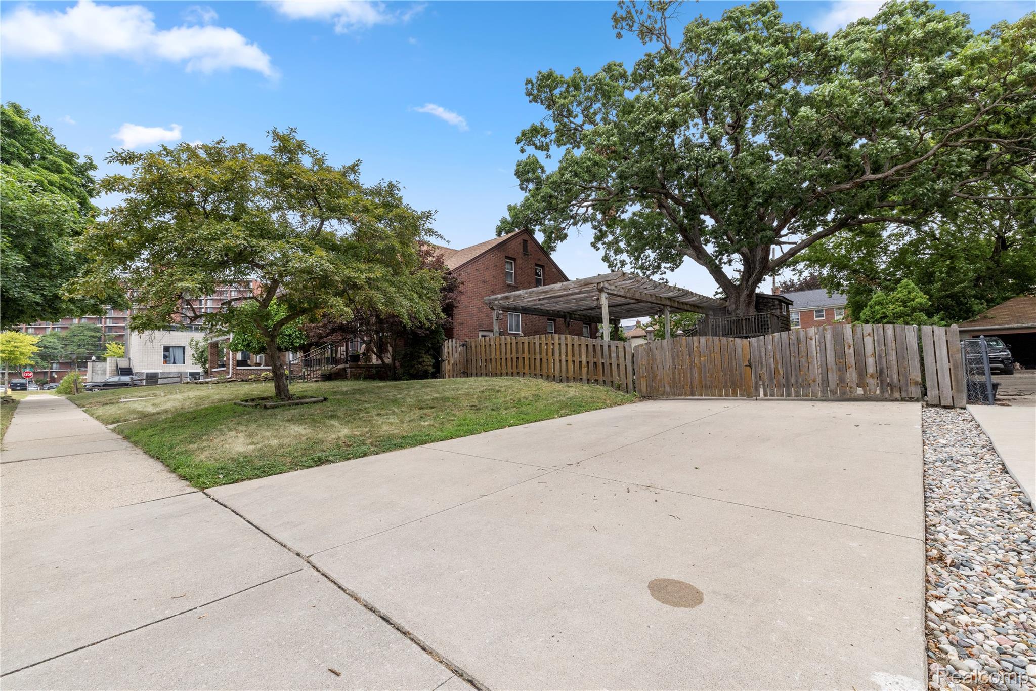 21730 Edna Street