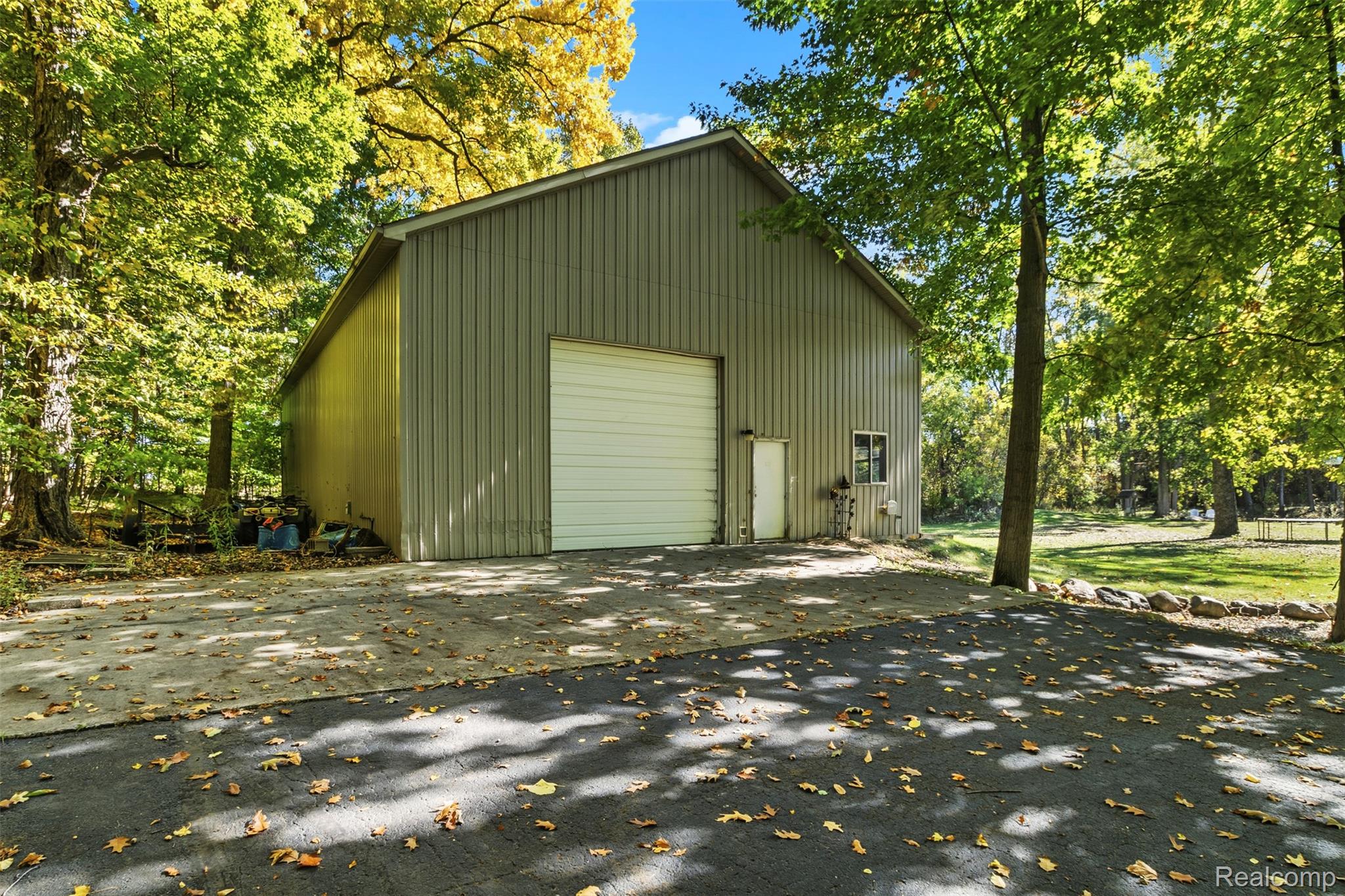 3280 W Sutton Road