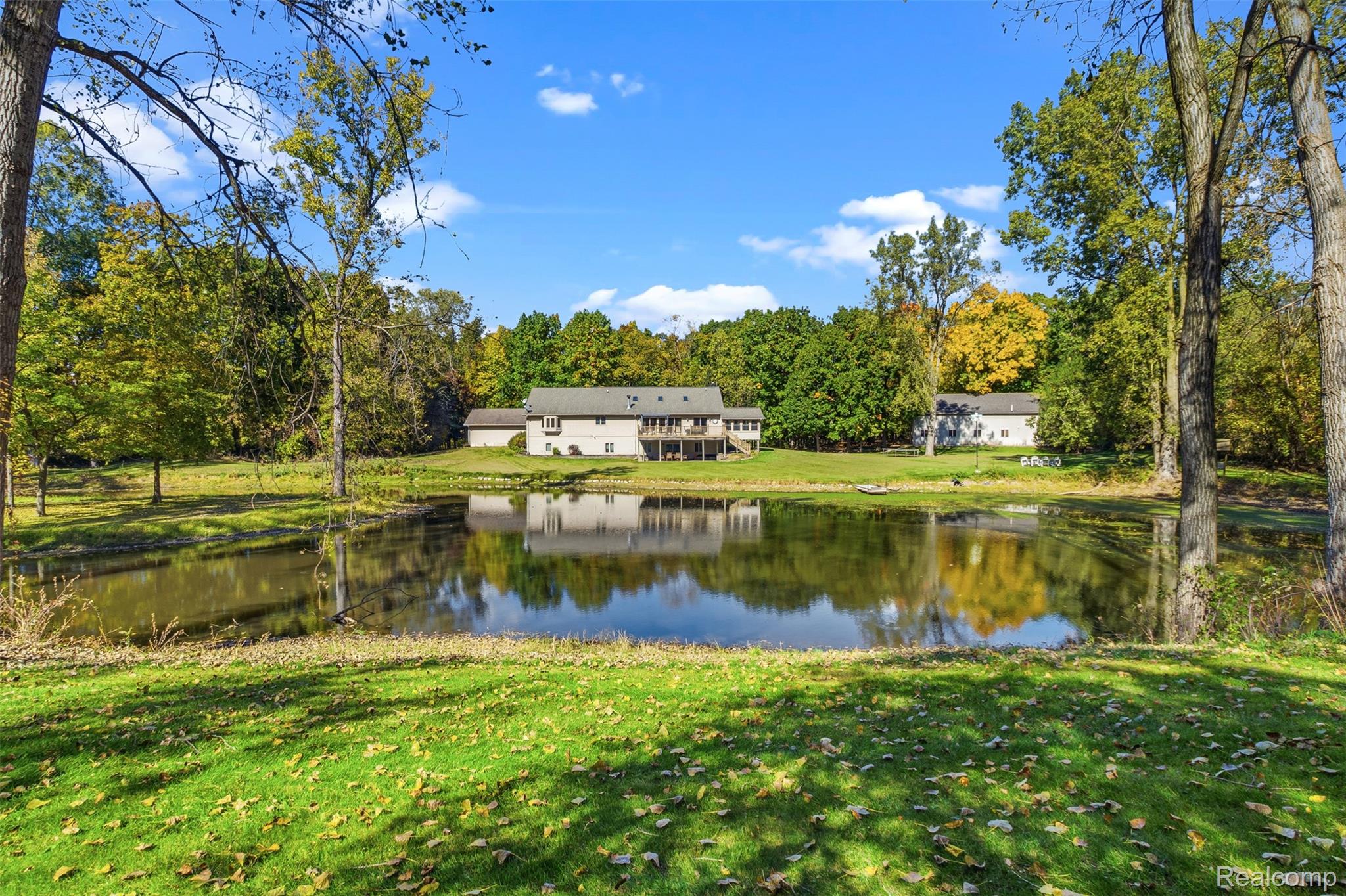 3280 W Sutton Road