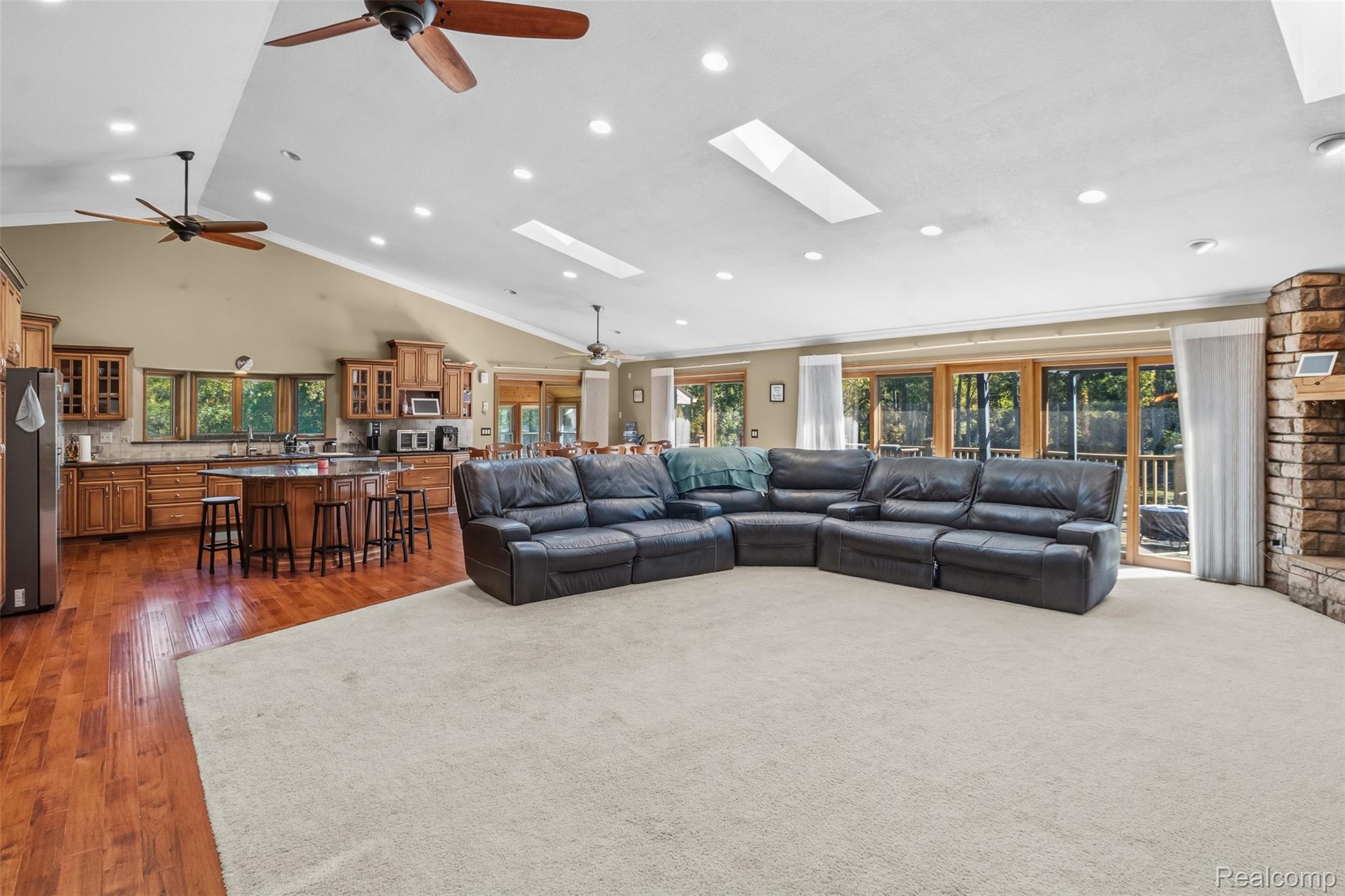 3280 W Sutton Road