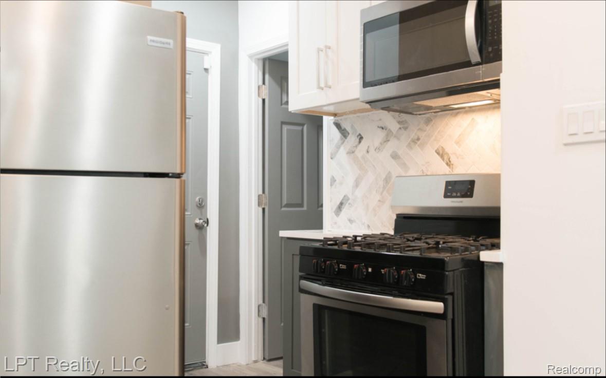 20042 Northlawn Street