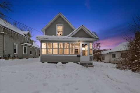 Photo of 807 S Pearl Street, Belding City, MI 48809 (MLS # 65025061973)