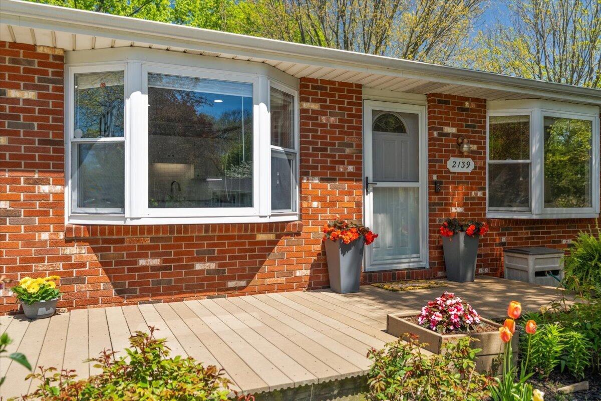 2139 Brown School Road